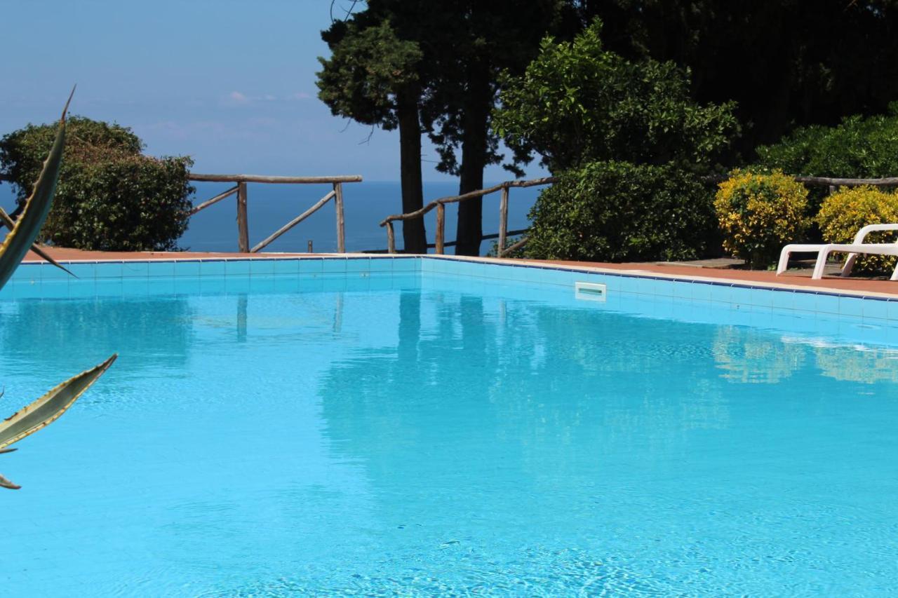 Гостевой дом Casa Vacanze Marzano Тропея Экстерьер фото