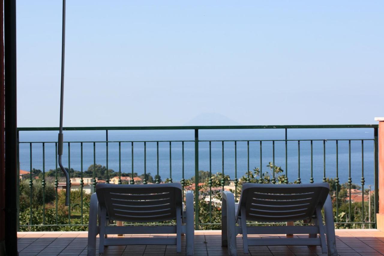 Гостевой дом Casa Vacanze Marzano Тропея Экстерьер фото